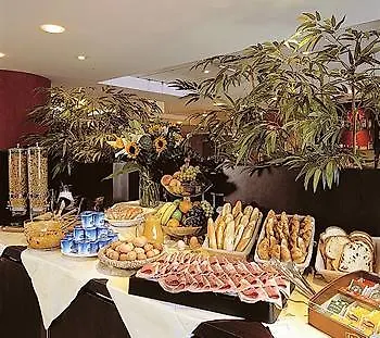 Hotel Athena Part-Dieu Lyon 3*,